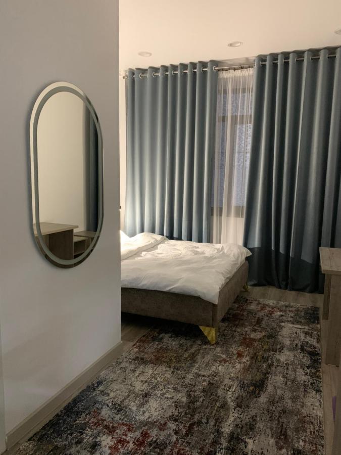 Magistral Hostel Bishkek Luaran gambar