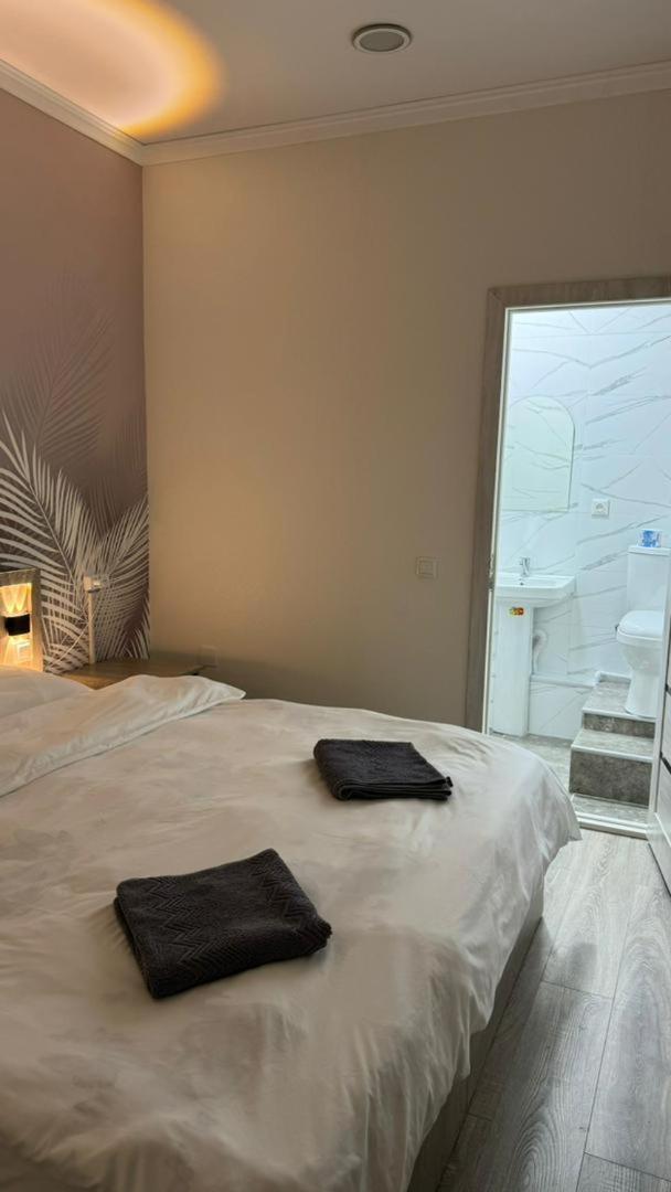 Magistral Hostel Bishkek Luaran gambar